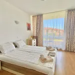 Aparthotel In Sunny Island Complex 4*