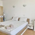 In Sunny Island Complex 4*