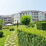 Aparthotel In Sunny Island Complex 4*