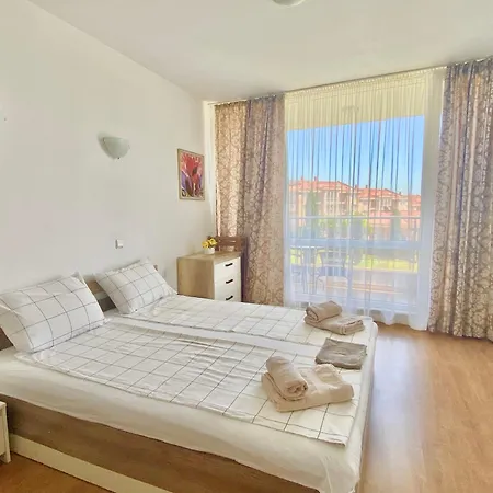 Aparthotel In Sunny Island Complex 4*