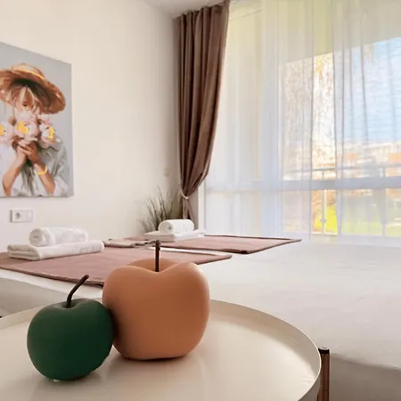 Aparthotel In Sunny Island Complex