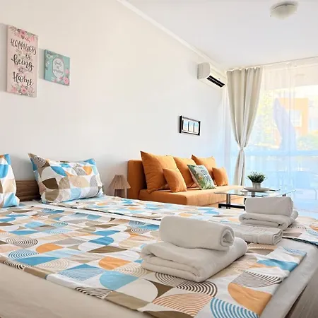 Aparthotel In Sunny Island Complex 4*