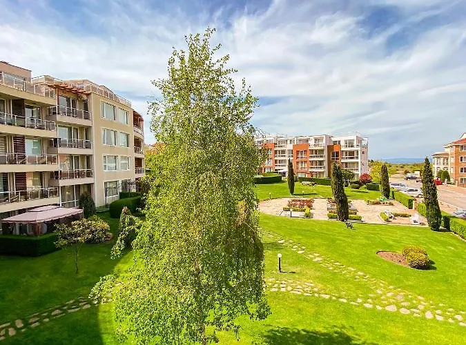 Apart Otel In Sunny Island Complex 4*