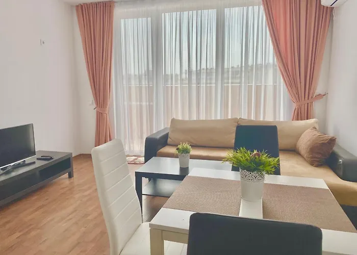 Apart Otel In Sunny Island Complex