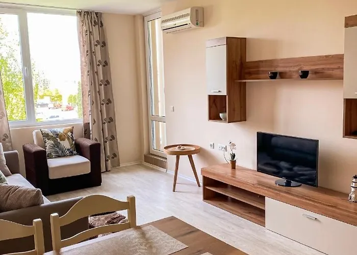 Apart Otel In Sunny Island Complex Chernomorets