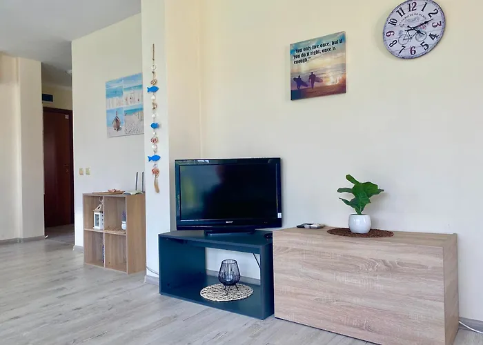 In Sunny Island Complex Apart Otel Chernomorets