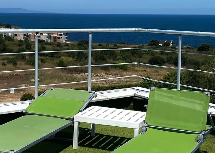 In Sunny Island Complex Apart Otel 4*