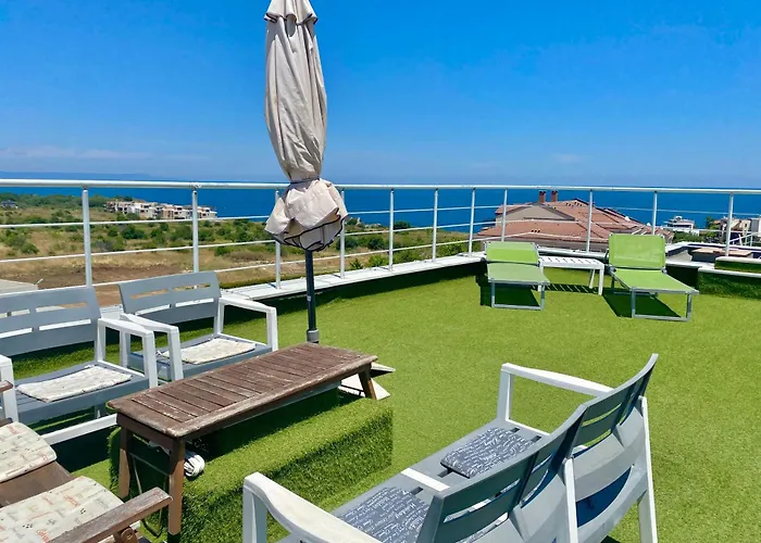 In Sunny Island Complex 4*