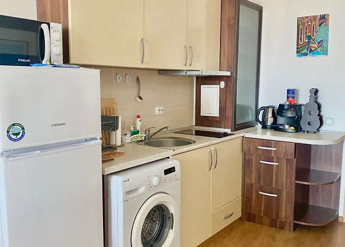 Apart Otel In Sunny Island Complex Chernomorets