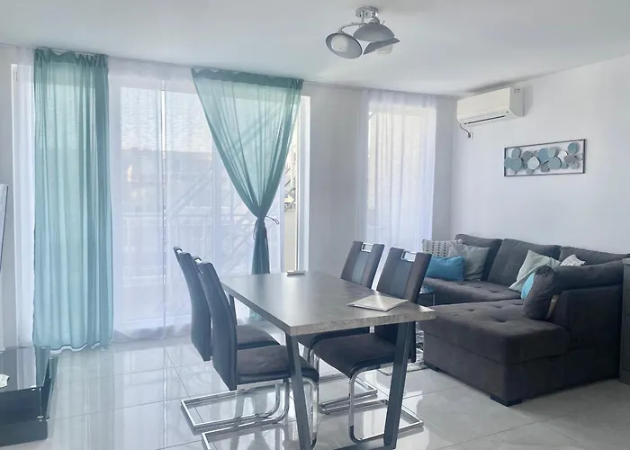 Apart Otel In Sunny Island Complex