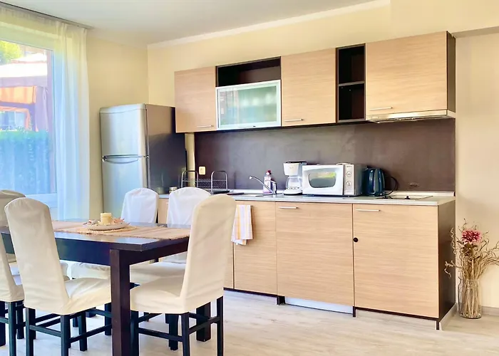 Apart Otel In Sunny Island Complex Chernomorets