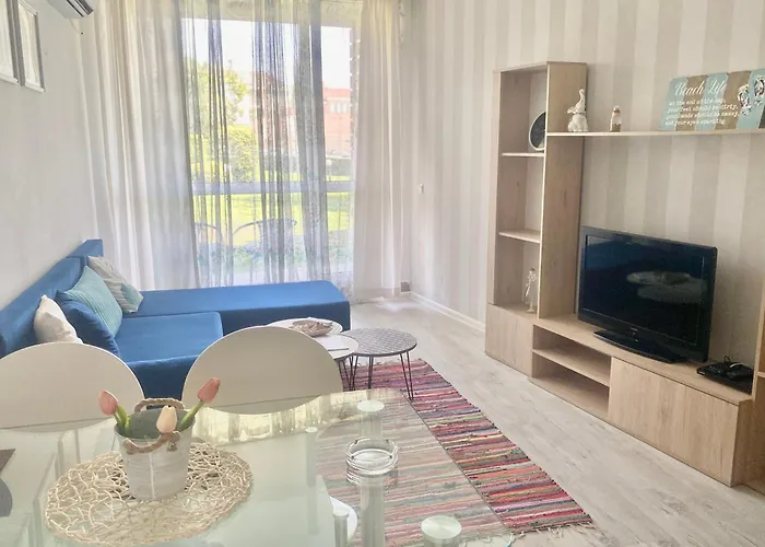 In Sunny Island Complex Apart Otel