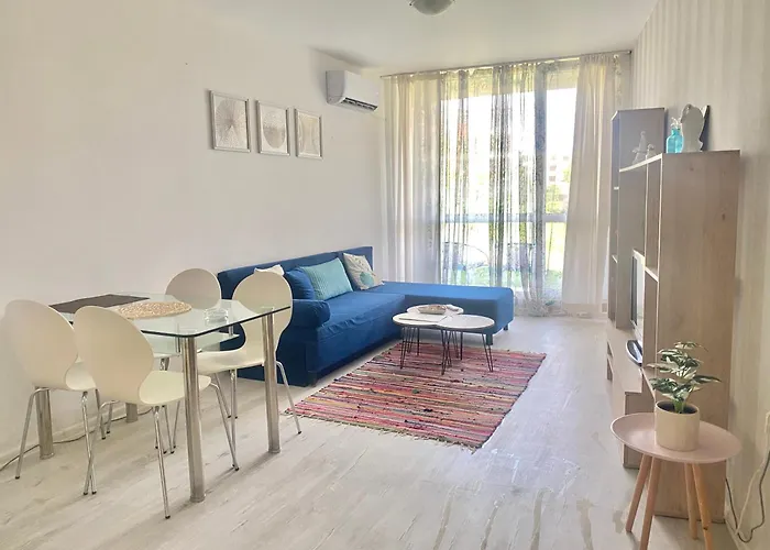 In Sunny Island Complex Apart Otel 4*