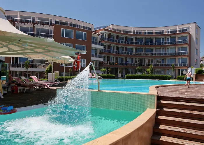 In Sunny Island Complex Apart Otel 4*