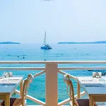 In Sunny Island Complex Lejlighedshotel