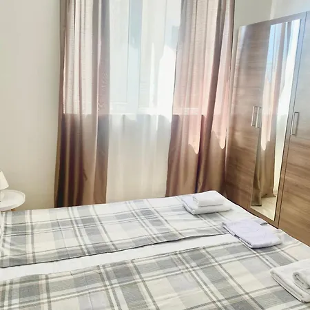 In Sunny Island Complex Apart-hotel