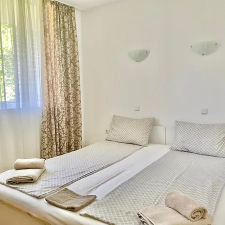 Aparthotel In Sunny Island Complex 4*