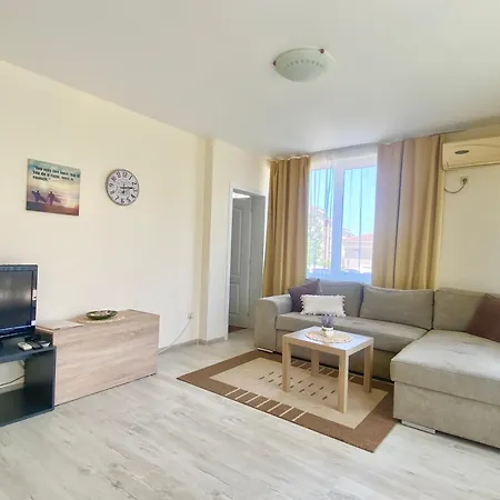 In Sunny Island Complex 4*