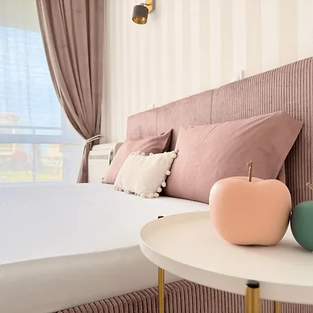 In Sunny Island Complex Apart Otel