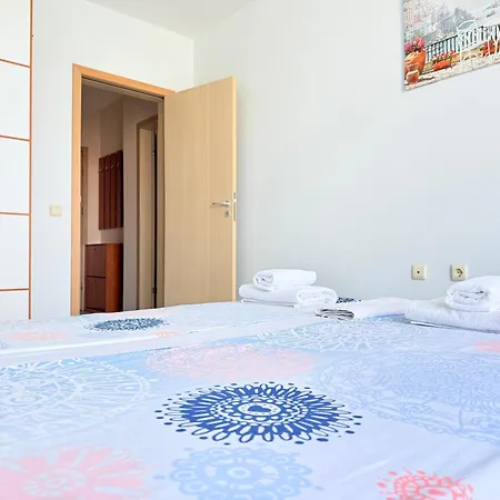 Aparthotel In Sunny Island Complex