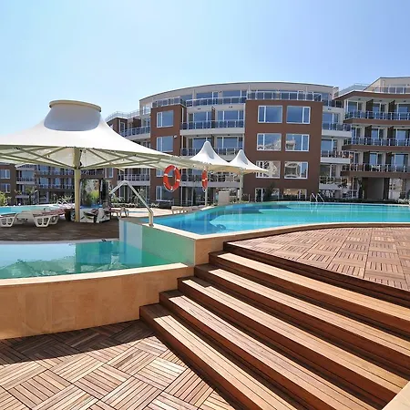 Aparthotel In Sunny Island Complex 4*