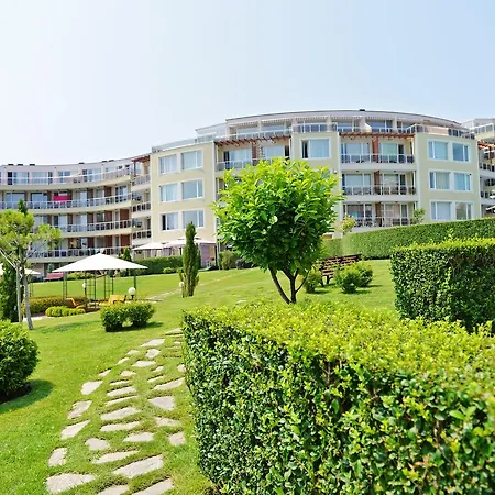 Apart-hotel In Sunny Island Complex 2*