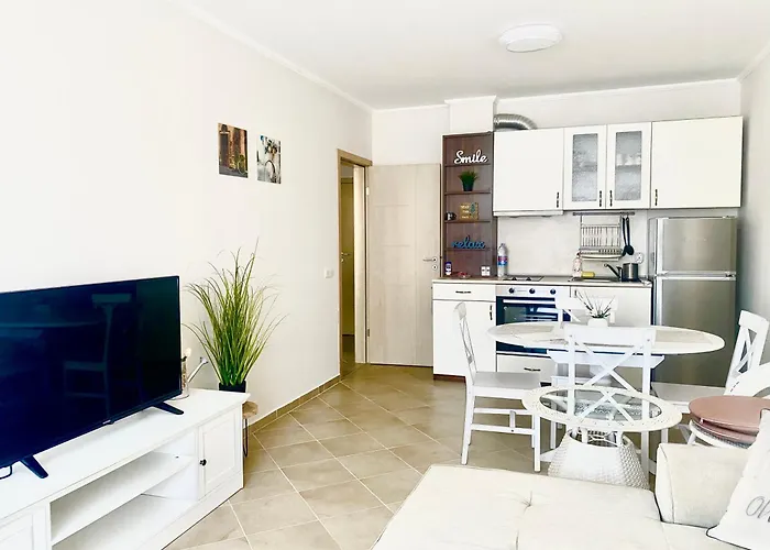 In Sunny Island Complex 公寓式酒店