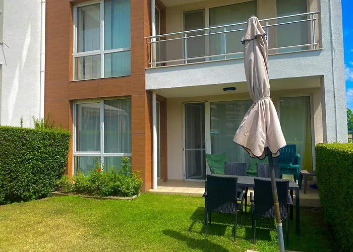 公寓式酒店 In Sunny Island Complex 4*